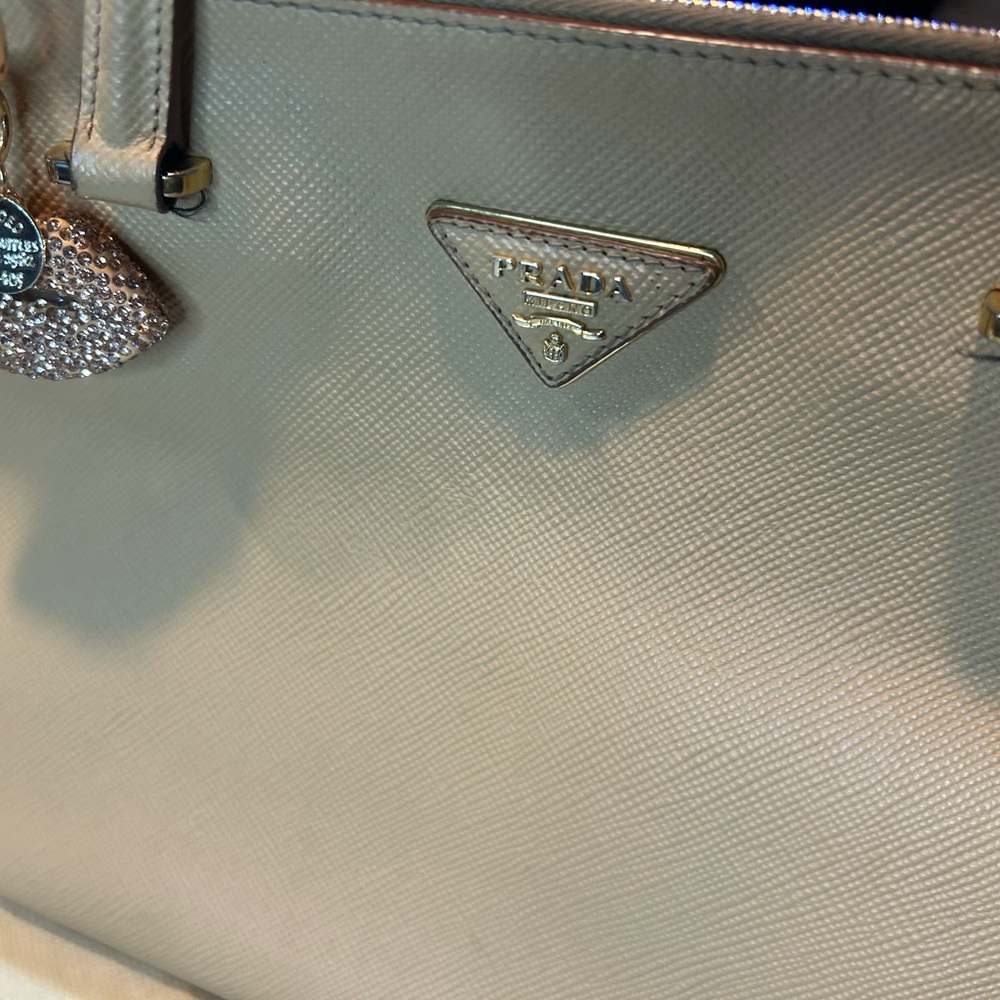 Prada Beige Saffiano Galleria Leather Satchel EUC w/ Pink Scarf and charm - Picture 2 of 16